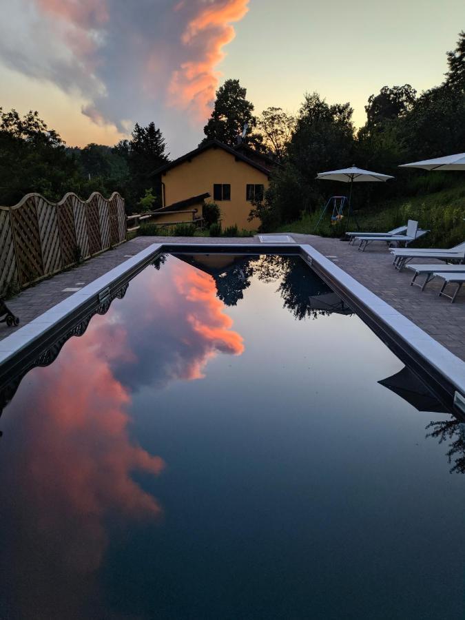 Гостевой дом Cascina Ghitin Relais Асти Экстерьер фото