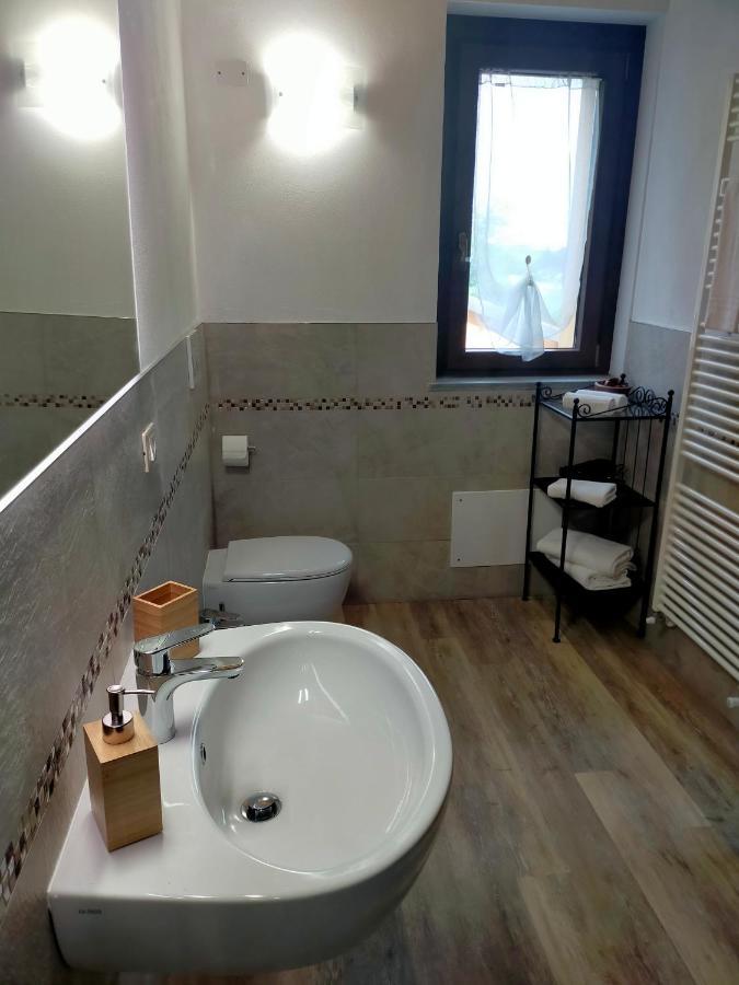 Гостевой дом Cascina Ghitin Relais Асти Экстерьер фото