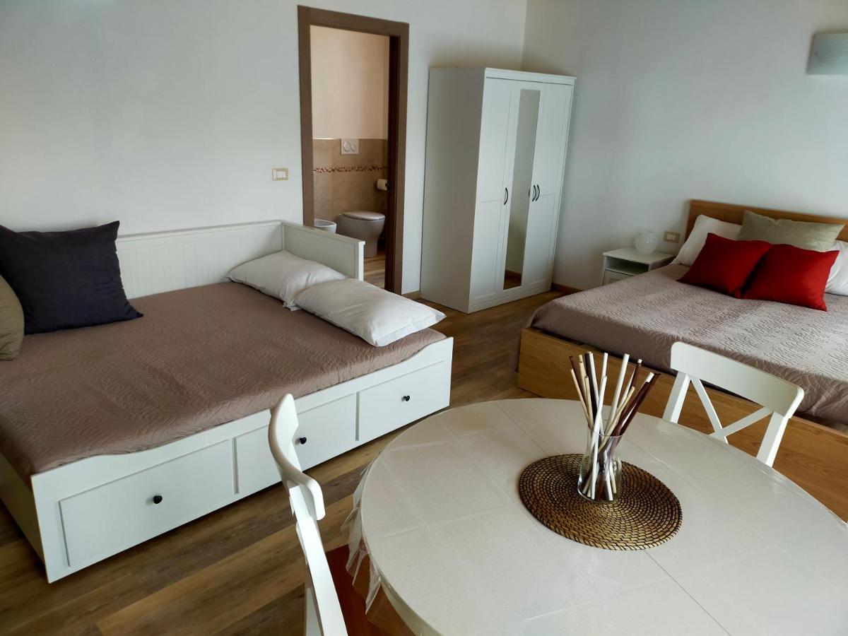 Гостевой дом Cascina Ghitin Relais Асти Экстерьер фото
